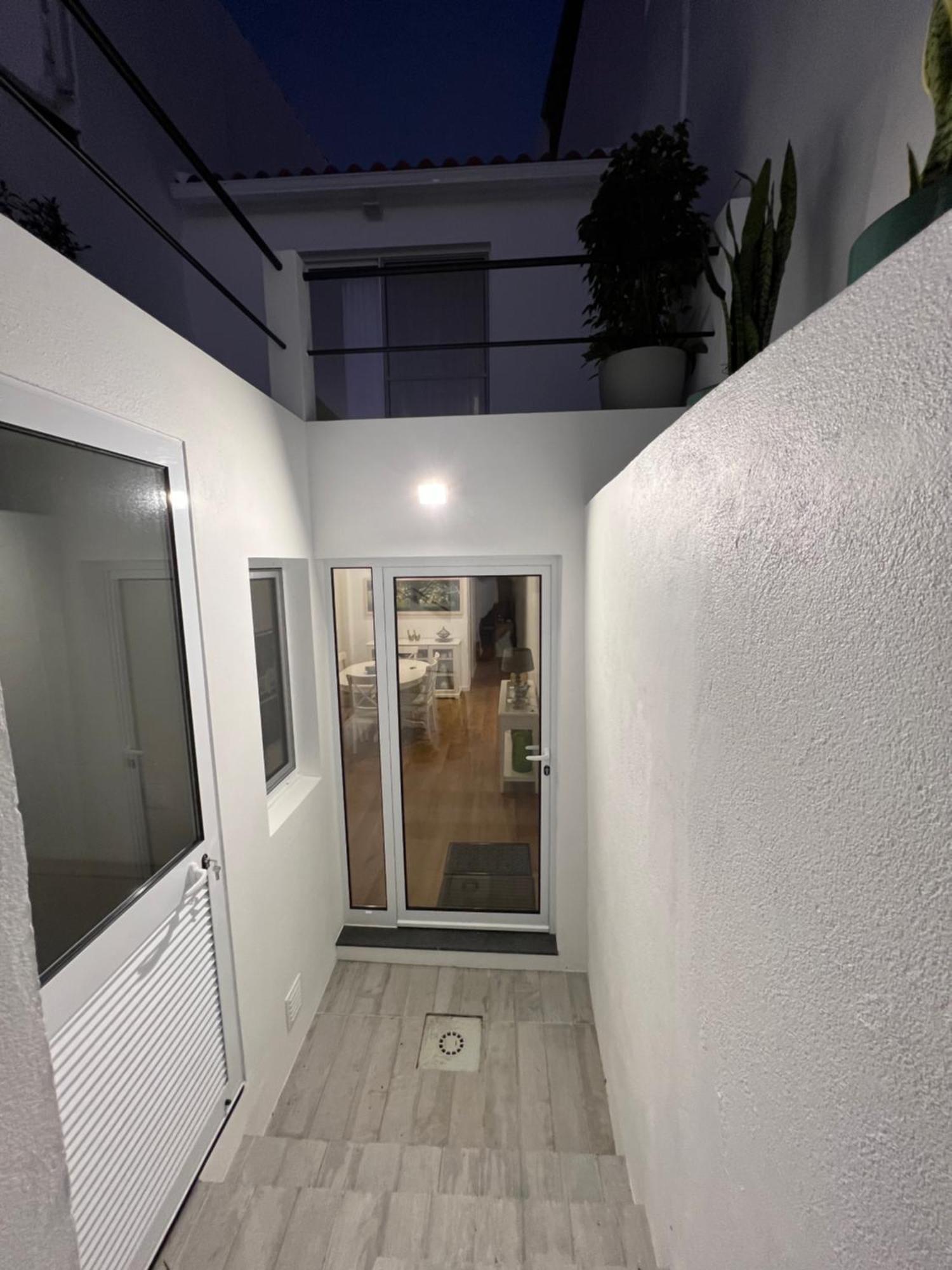 Urban 41 Guest House Ponta Delgada Dış mekan fotoğraf